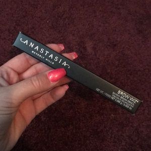 Anastasia Beverly Hills Brow Wiz